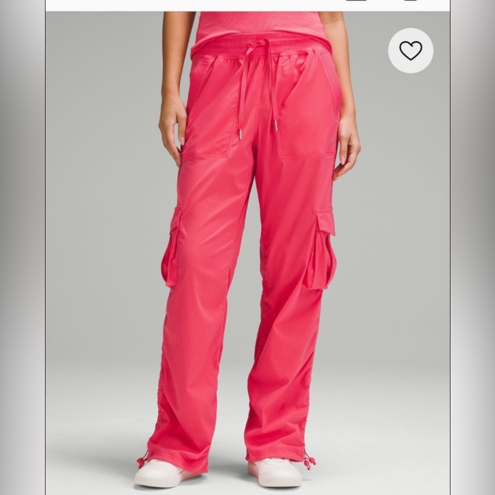 Dance Studio Relaxed-Fit Mid-Rise Cargo Pant pink glaze